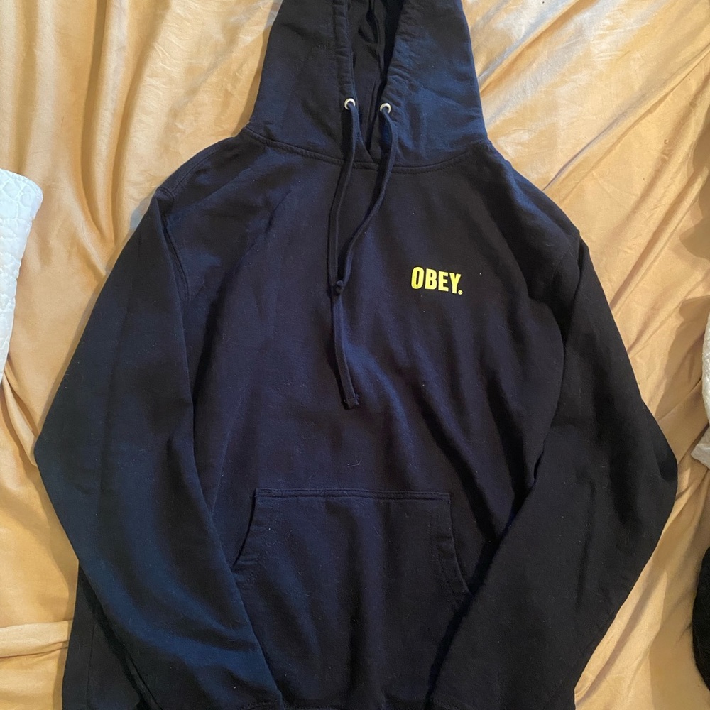 Obey worldwide hoodie. Great condition. Worn only twice! - Picture 2 of 4